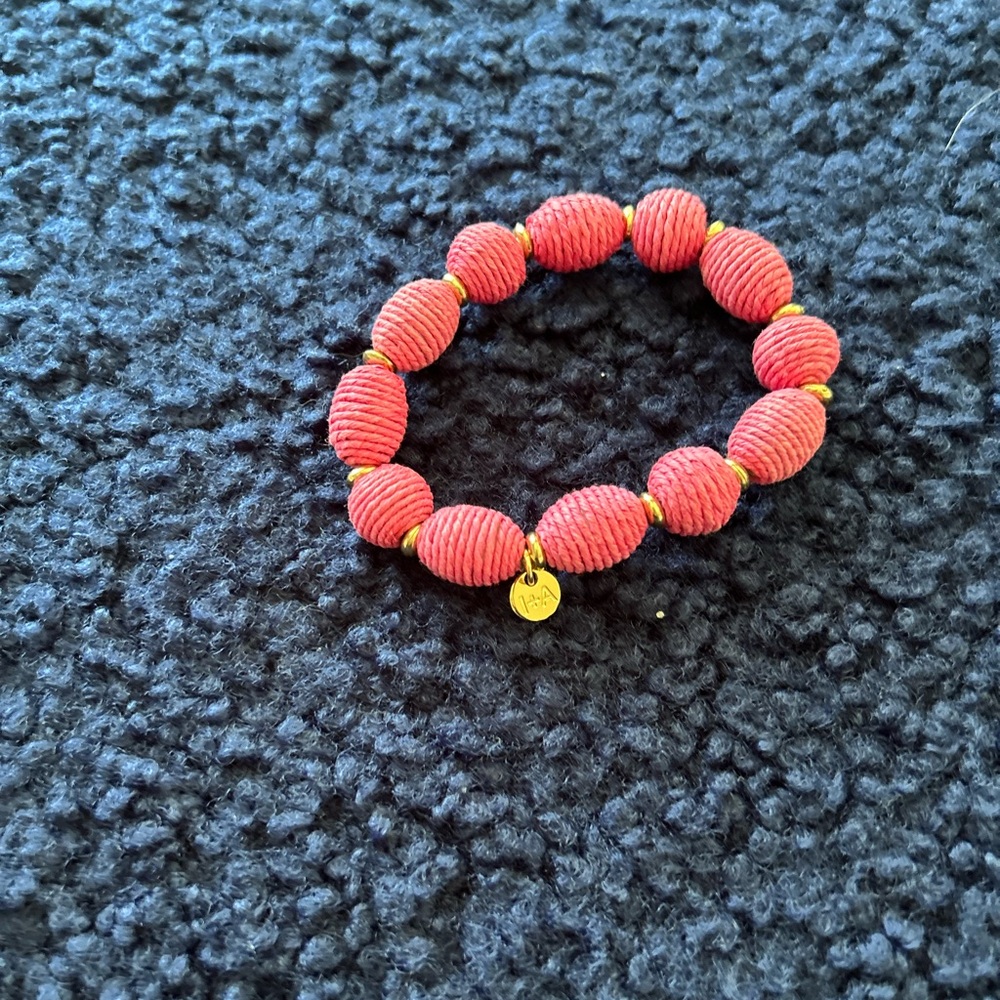 INK + ALLOY 🎀 phoebe hot pink raffia bracelet - Picture 3 of 4